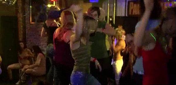  Dancing babes on party
